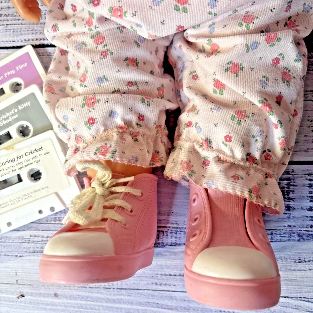 1985 Cricket Talking Doll 25